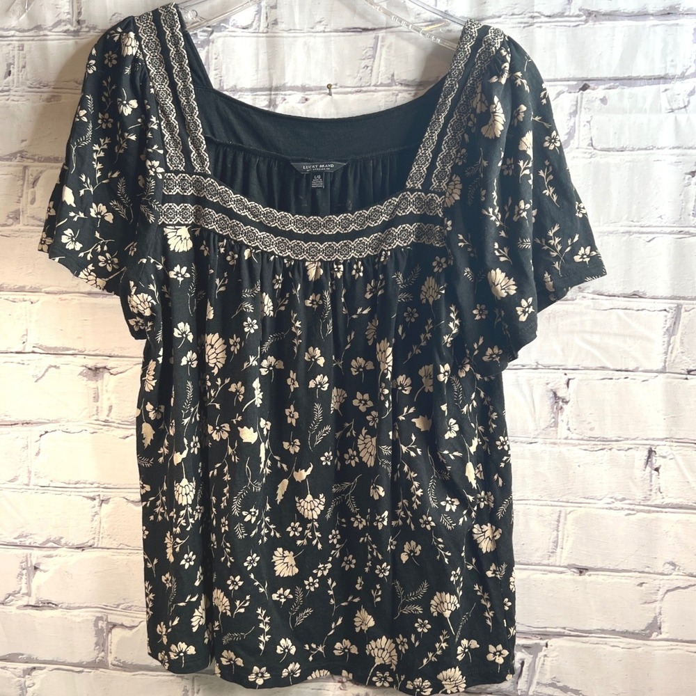Lucky Brand Black Floral Scoop Neck Blouse
